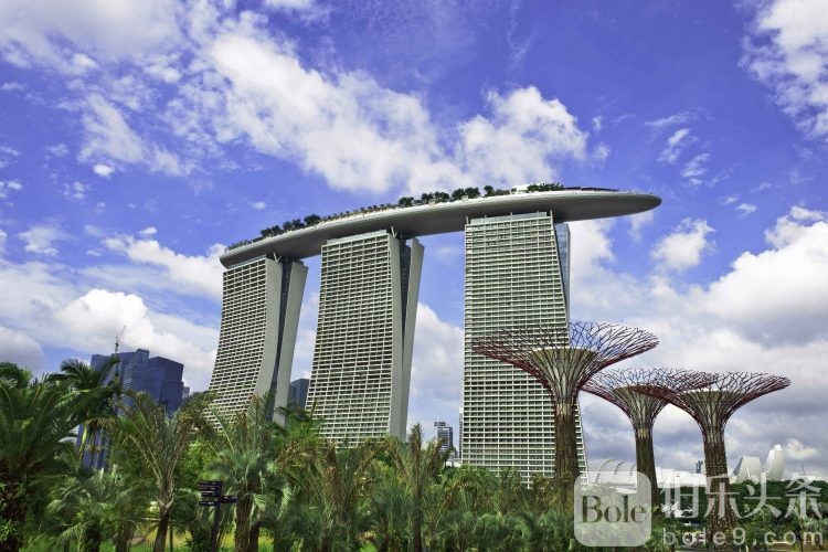 Marina-Bay-Sands_View-from-Gardens-by-the-Bay-750x500.jpg