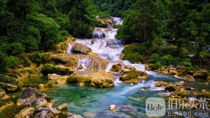 Aliwagwag-Falls-Waterfall-Philippines-728x410.jpg
