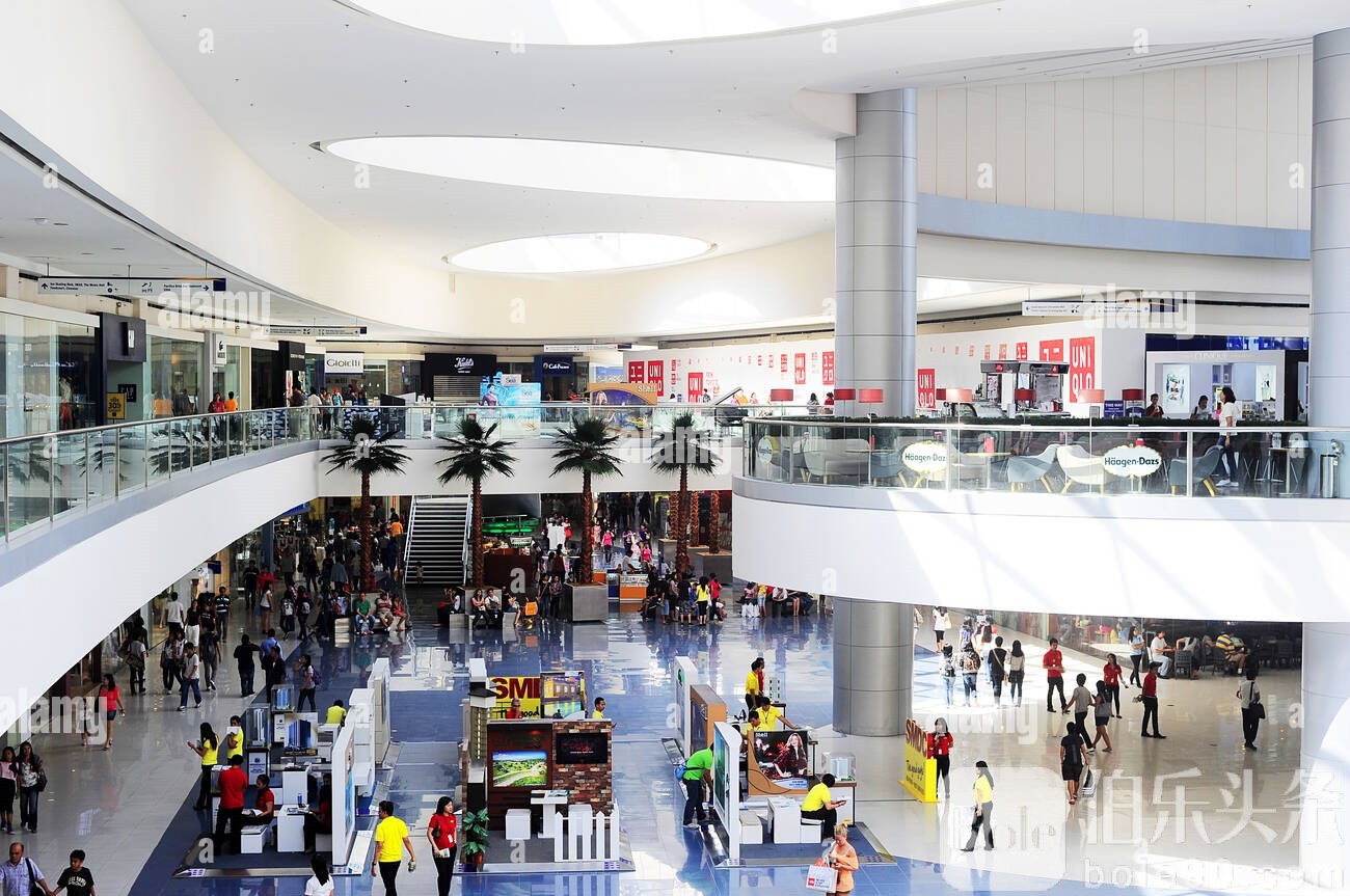 sm-mall-of-asia-moa-ist-ein-einkaufszentrum-in-manila-cnpt93.jpg