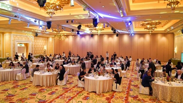 Business-Breakfast1-750x422-1.webp