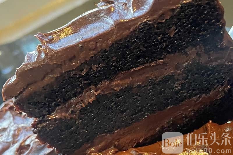 chocolate-cake_2024-05-15_17-48-11.jpg