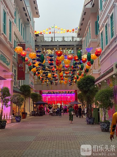 lucky Chinatown.jpg