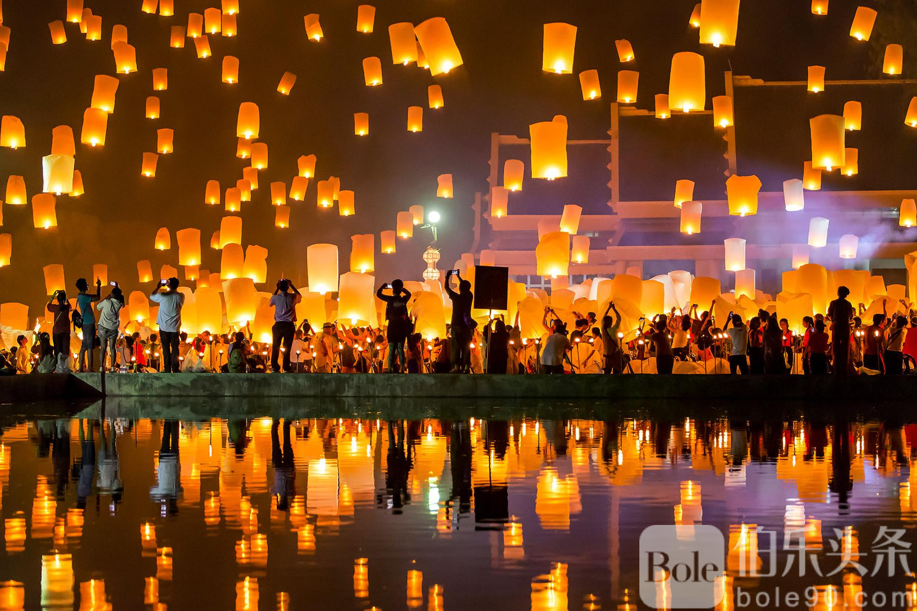 07_LoiKrathong__Whereisthebestplace_shutterstock_235793725.jpg